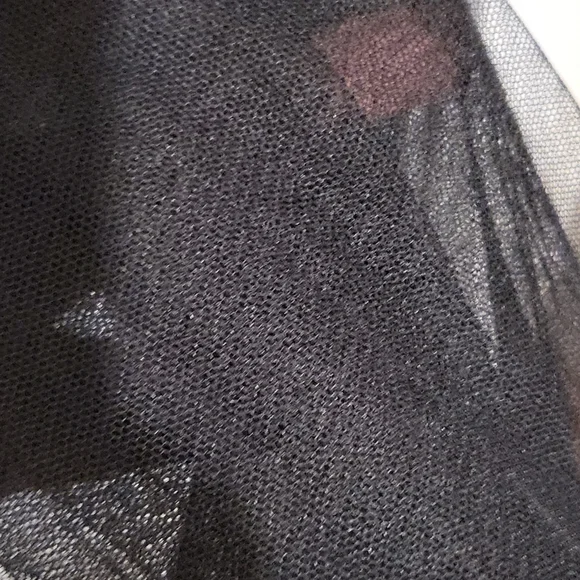 Black Tshirt style with black lace - Picture 3 of 3